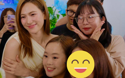Mời Phương Anh Đào (Mai) của Trấn Thành đến công ty tám chuyện và chụp ảnh đúng 8/3, hội nhân viên nữ: Sốc nhẹ, nhưng ưng nha!