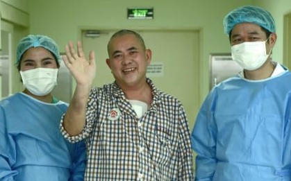 Người đàn ông hồi sinh ngoạn mục nhờ trái tim người lạ