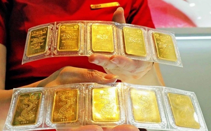 Cho em gái vay 10 cây vàng, 10 năm sau em mang trả tiền bằng giá vàng 10 năm trước