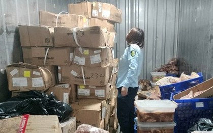 Phát hiện kho thực phẩm tẩm ướp sẵn không rõ nguồn gốc tại Hà Nội