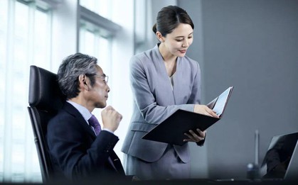 Vì sao nhiều giám đốc thích tuyển trợ lý là nữ và phải có ngoại hình ưa nhìn? 5 lý do sâu xa sẽ khiến bạn bất ngờ