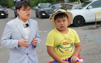 Quên hình ảnh hài hước đi, Bi béo nhà Xuân Bắc giờ cực chững chạc, tự tin hùng biện ở trường học như này đây!