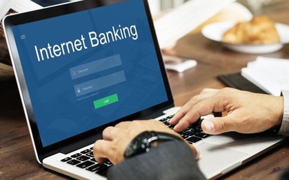 Tài khoản Internet Banking bị khóa có được rút và nhận tiền?