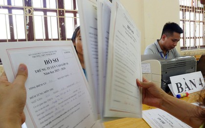 Hơn 11.000 học sinh đăng ký vào 2 trường THPT năm ngoái phải tuyển "nguyện vọng tràn"