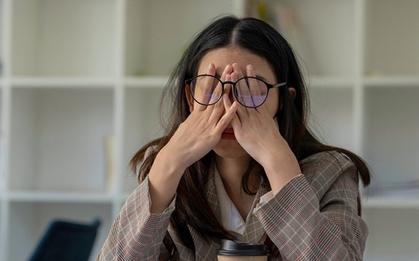 4 dấu hiệu cho thấy đôi mắt đã “kiệt sức”, không thể chống lại bệnh tật