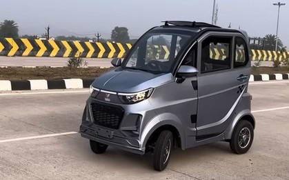 Mẫu ô tô điện 3 chỗ có giá rẻ hơn xe máy