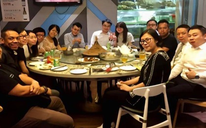 Biết rõ tôi không đi họp lớp được nhưng lớp trưởng vẫn bắt đóng 700k ngay trong nhóm, tin nhắn đáp trả của tôi khiến cậu ta chết lặng