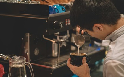 Chi 2,1 tỷ mở quán cafe nhưng nhận kết đắng: Chàng trai đóng cửa hàng sau 9 tháng, đành quay lại làm nhân viên văn phòng