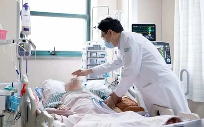 Chàng trai đột nhiên không thể dậy khỏi giường, tiểu không tự chủ vì 1 thói xấu ban đêm nhiều người trẻ mắc