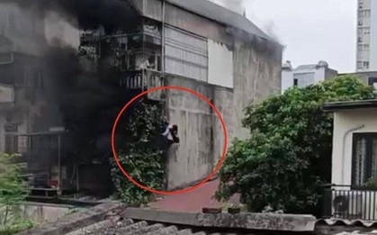 Người hùng kể phút phá lan can ban công, cõng 2 cô gái thoát khỏi đám cháy