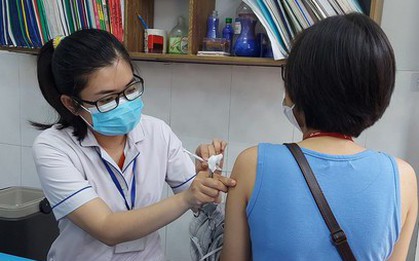 Sở Y tế TP HCM: Xuất hiện cục máu đông sau tiêm vắc-xin COVID-19 là rất hiếm gặp