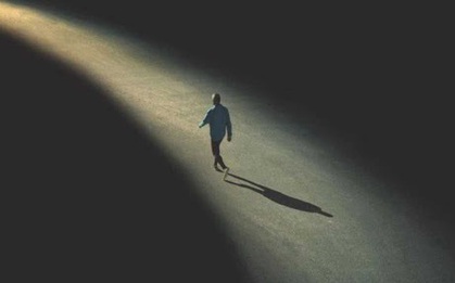 50 tuổi, vừa làm tài xế taxi, vừa làm công nhân bảo trì máy móc: Mệt nhưng gắng kiếm tiền để con cái, cha mẹ được sống tốt!