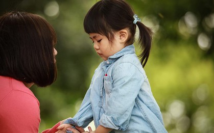 Sau khi bị mắng, cơ thể trẻ sẽ trải qua 3 sự thay đổi khủng khiếp: Đọc xong, bạn còn muốn mắng con không?