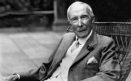 Tỷ phú Rockefeller "vạch đường": Thu nhập chỉ là sản phẩm phụ của công việc, mang theo 1 thứ này mỗi ngày, cơ hội, thành công, giàu có sẽ tới!