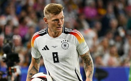 Tiết lộ: Toni Kroos suýt bỏ lỡ trận mở màn, ra sân với thuốc giảm đau vẫn chơi hay đến khó tin