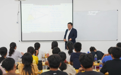 Thầy giáo đưa ra dự đoán chi tiết điểm chuẩn 39 trường THPT: Sẽ giảm, nhưng mức giảm cụ thể là bao nhiêu?
