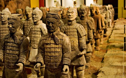 Khám phá kinh ngạc về quan tài 16 tấn chứa đầy kho báu trong lăng mộ Tần Thủy Hoàng