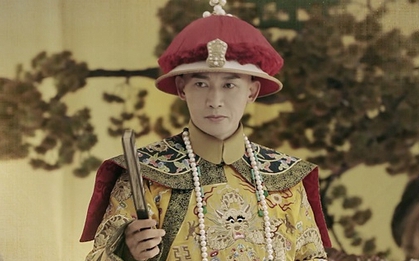 Hai tướng tài lập công, Càn Long cho phép lựa chọn phần thưởng: Một người chọn mỹ nhân, người còn lại chọn tiếp tục ra trận, kết quả khiến ai cũng hoảng sợ