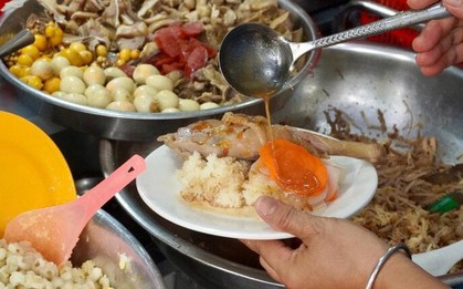 Cầm 100 nghìn đi ăn xôi gà Number One cạnh chợ Bến Thành được Michelin đề xuất
