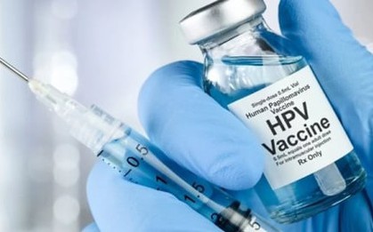 Nhân viên y tế tiêm nước muối thay cho vaccine, dư luận Trung Quốc nổi giận