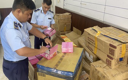 Phát hiện 1.800 chiếc bánh trung thu nhập lậu