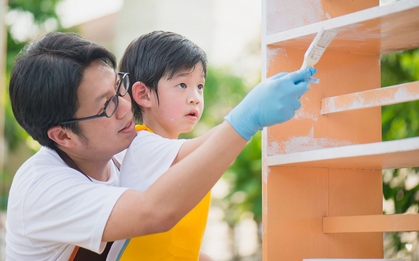 Gen hay môi trường, cái nào ảnh hưởng nhiều hơn đến sự phát triển của trẻ?