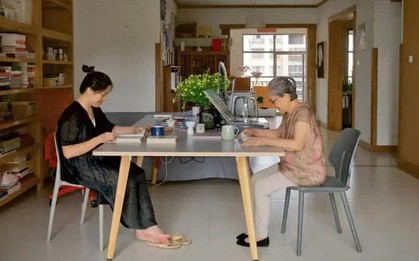 Con gái dọn về quê ở cùng mẹ, tận hưởng những ngày yên bình trong ngôi nhà tối giản
