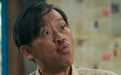 NSƯT Hoài Linh “bực bội ra mặt” với đạo diễn