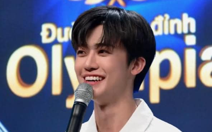 Đây là "thí sinh" Olympia có nhan sắc đẹp hơn hoa khiến netizen tự nhủ idol Hàn Quốc cũng chỉ cỡ này