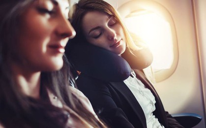 Đất nước "Cô dâu 8 tuổi" có hãng hàng không đầu tiên trên thế giới tạo ra tính năng giúp phụ nữ ngồi tránh xa đàn ông