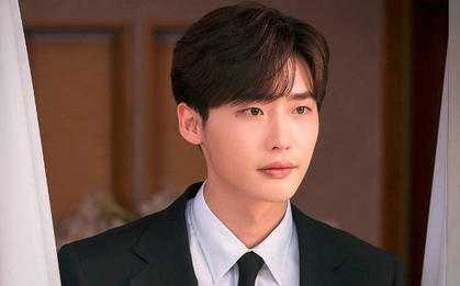 Lee Jong Suk bị tố cáo nghiêm trọng đến mức “ông lớn” cấm cửa