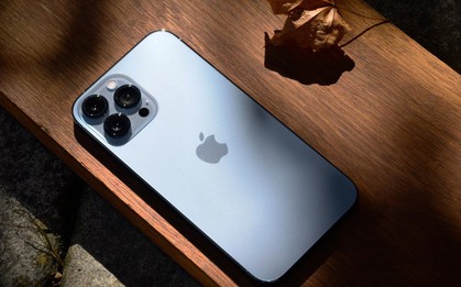 'Bom tấn' trên thị trường iPhone cũ giảm sốc: Thiết kế đẹp ngang ngửa 15 Pro Max mà giá chỉ bằng 1 nửa