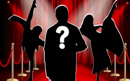 Showbiz có một ông trùm biến thái: Ép 50 nữ diễn viên khỏa thân casting, làm con rối mua vui cho ông lớn trong dạ tiệc