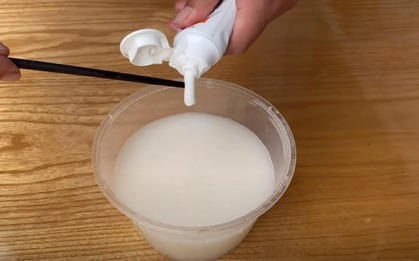 Giữ lại nước vo gạo rồi trộn kem đánh răng, tôi bất ngờ với 5 công dụng giúp tiết kiệm cả tiền lẫn sức