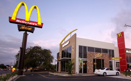 Scandal “đổi tình lấy ca làm” tại McDonald’s: Số nạn nhân tăng không ngừng khiến dư luận phẫn nộ