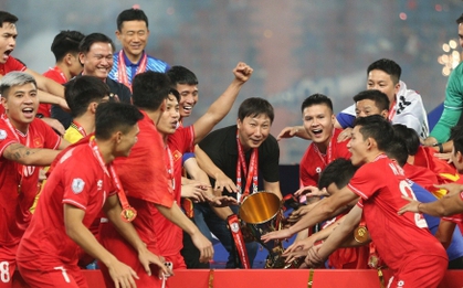 Hà Nội FC thay HLV trưởng ngay trước giao thừa