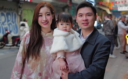 "Nàng dâu hào môn" Đỗ Mỹ Linh "lên đồ" xinh đẹp, nắm tay Chủ tịch CLB Hà Nội cùng đưa con gái đi chơi tết