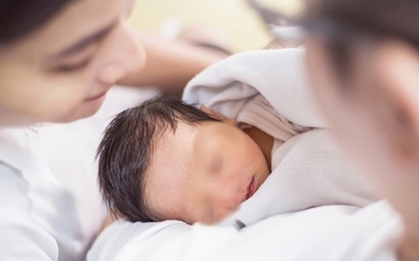 Chồng liên tục nhận tin nhắn, cuộc gọi "đòi con", vợ quyết định xét nghiệm ADN, vạch trần âm mưu phía sau