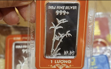 Giá bạc hôm nay 1-10: Bạc Phú Quý đảo chiều giảm, người mua bạc cần lưu ý gì?