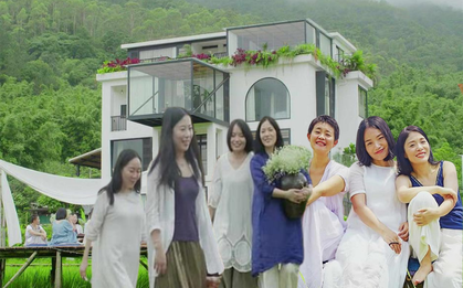 Hội chị em U60 góp hơn 14 tỷ đồng về quê xây biệt thự 700m2 dưỡng già: “Chồng thì đã sống chung cả đời, ở với con cháu không bằng ở với bạn”