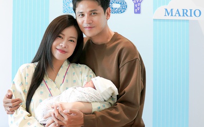 Vợ chồng diễn viên Vũ Ngọc Ánh – Anh Tài chào đón con trai tại Bệnh viện Quốc tế Mỹ (AIH)