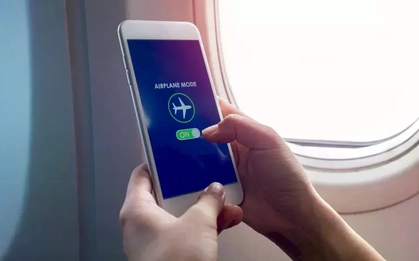 Không phải ở nước ngoài, ngay chuyến bay Việt Nam đã có wifi để chat, gọi video