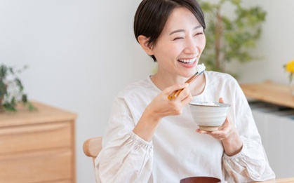 5 thói quen ăn uống xấu khiến bạn già nua và 2 mẹo giúp bổ sung dinh dưỡng cho cơ thể tràn đầy sức sống