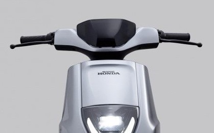 Honda chính thức ra mắt ‘xe máy điện quốc dân’ mới: thiết kế nhỏ gọn, đi 100 km sau một lần sạc đầy mà giá chỉ hơn 10 triệu đồng