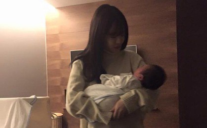 Vì sao 2 chúng ta cùng nhau sinh ra đứa trẻ, nhưng cái gì cũng đổ lên đầu mẹ nó?