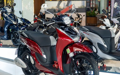 Giá xe Honda SH Mode tháng 10/2025: Đại lý "hét" giá chênh gần 9 triệu đồng