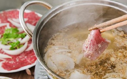 6 người đàn ông cùng ăn lẩu, 3 người tử vong