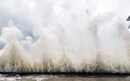 Dự báo thêm 2-3 cơn bão sắp vào Việt Nam, không khí lạnh đến sớm "lạ thường"