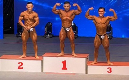 Phạm Văn Mách 48 tuổi vẫn vô địch giải thể hình quốc gia