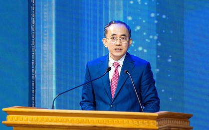 Một ứng viên giáo sư là tỷ phú sàn chứng khoán Việt